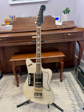 Load image into Gallery viewer, Rare! 1960's EKOMaster 400 Silver Sparkle