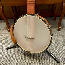 Load image into Gallery viewer, Used Dogwood 5 String Banjo