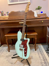 Load image into Gallery viewer, 2018 Reverend Double Agent W - Chronic Blue