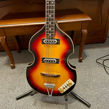Load image into Gallery viewer, 1970's Univox Violin Bass
