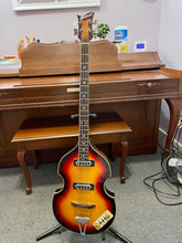 Load image into Gallery viewer, 1970's Univox Violin Bass