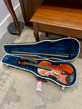 Load image into Gallery viewer, Used Lidl 4/4 Viola