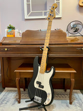 Load image into Gallery viewer, 1983 Fender Precision Bass