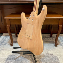 Load image into Gallery viewer, Custom Iozzo Guitars Gravity 6