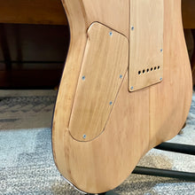 Load image into Gallery viewer, Custom Iozzo Guitars Gravity 6