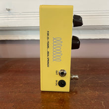 Load image into Gallery viewer, New! Danelectro Spring King Junior Pedal