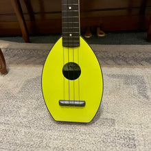 Load image into Gallery viewer, Used Dan Zanes Flea Soprano Uke Lime Green
