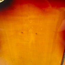 Load image into Gallery viewer, 1967 Kent Model 820 Electric