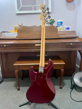 Load image into Gallery viewer, 1999 Fender Standard Jazz Bass Maroon