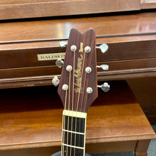 Load image into Gallery viewer, Used Washburn RO-10 Rover Travel Guitar