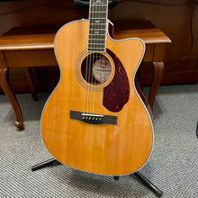 Load image into Gallery viewer, Used Fender Paramount Series PM-3 Deluxe