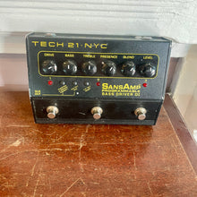 Load image into Gallery viewer, Used Tech 21 Sansamp Bass Driver D.I.