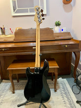 Load image into Gallery viewer, 2006 Fender Standard Precision Bass - Black