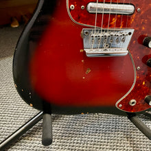 Load image into Gallery viewer, 1960's Silvertone 1450L Hornet