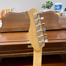 Load image into Gallery viewer, Used Unknown S-Style Guitar Greenburst