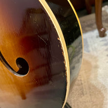 Load image into Gallery viewer, 1950's Gretsch New Yorker 6050 Archtop