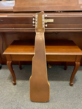 Load image into Gallery viewer, 1950's Magnatone G-65-w8 Lap Steel