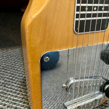 Load image into Gallery viewer, 1950's Magnatone G-65-w8 Lap Steel