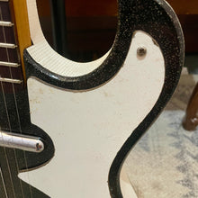 Load image into Gallery viewer, 1960's Silvertone 1448 - Black w/ Amp Case