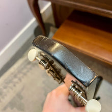 Load image into Gallery viewer, 1950's Harmony Stratotone H44 Black