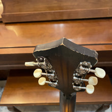 Load image into Gallery viewer, 1939 Recording King M-3 Archtop