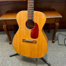 Load image into Gallery viewer, 1960's Harmony H65 Acoustic