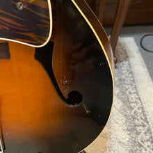 Load image into Gallery viewer, 1939 Recording King M-3 Archtop