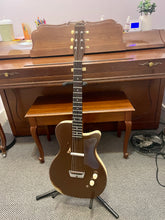 Load image into Gallery viewer, 1959 Silvertone U1 "Mr Peanut"