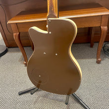 Load image into Gallery viewer, 1959 Silvertone U1 "Mr Peanut"