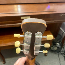 Load image into Gallery viewer, 1959 Silvertone U1 "Mr Peanut"