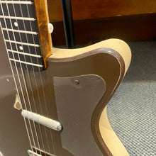 Load image into Gallery viewer, 1959 Silvertone U1 "Mr Peanut"