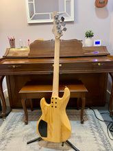 Load image into Gallery viewer, Used G&L L2000 Tribute Series- 4 string bass