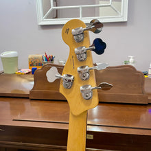 Load image into Gallery viewer, 2014 Fender American Deluxe 5 String Bass
