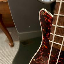 Load image into Gallery viewer, 1998 Fender American Vintage '62 Jazz Bass Black