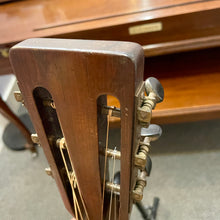 Load image into Gallery viewer, 1926 Martin 0-18 Parlor