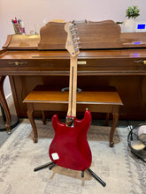 Load image into Gallery viewer, Like New! Squier Mini Strat