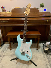 Load image into Gallery viewer, 2023 Fender Tom Delonge Strat