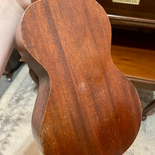 Load image into Gallery viewer, 1950's Harmony Roy Smeck Soprano Ukulele