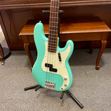 Load image into Gallery viewer, 2021 Fender Parts P Bass