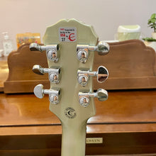 Load image into Gallery viewer, 2004 Epiphone The Airscreamer Trailer Park Troubadour