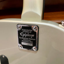 Load image into Gallery viewer, 2004 Epiphone The Airscreamer Trailer Park Troubadour