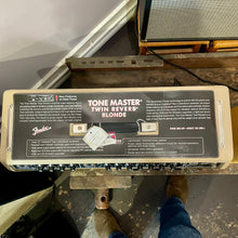 Load image into Gallery viewer, Like New! Fender Tonemaster Twin Reverb Blonde