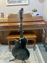 Load image into Gallery viewer, 1963 Supro Coronado