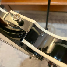Load image into Gallery viewer, 1967 Hagstrom Viking I