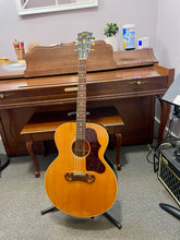 Load image into Gallery viewer, 1995 Gibson J-100 Jumbo