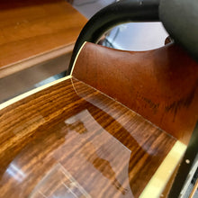 Load image into Gallery viewer, 2016 Martin D-28