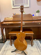 Load image into Gallery viewer, 1972 Gibson Les Paul Triumph Bass