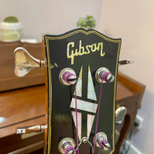 Load image into Gallery viewer, 1972 Gibson Les Paul Triumph Bass