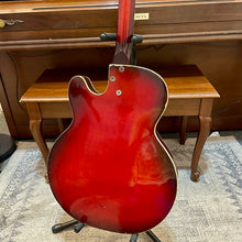 Load image into Gallery viewer, 1960's Silvertone H1454 Hollowbody