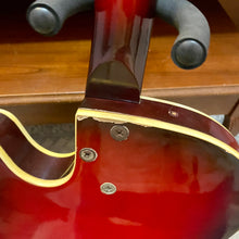 Load image into Gallery viewer, 1960's Silvertone H1454 Hollowbody